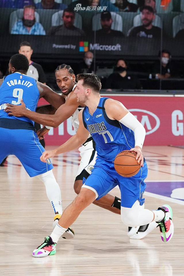 还在防守端 还在防守端